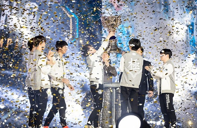 黑马预警！LEC二号种子FNC在S15LOL全球总决赛前的训练赛中表现强势。